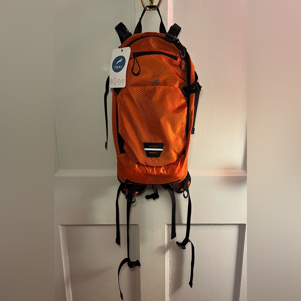 TOPI Hydration backpack - Brand new with tags